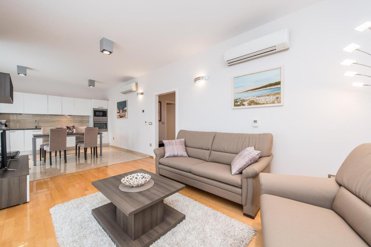 Kings View Sarkic Apartment Novalja Ngoại thất bức ảnh