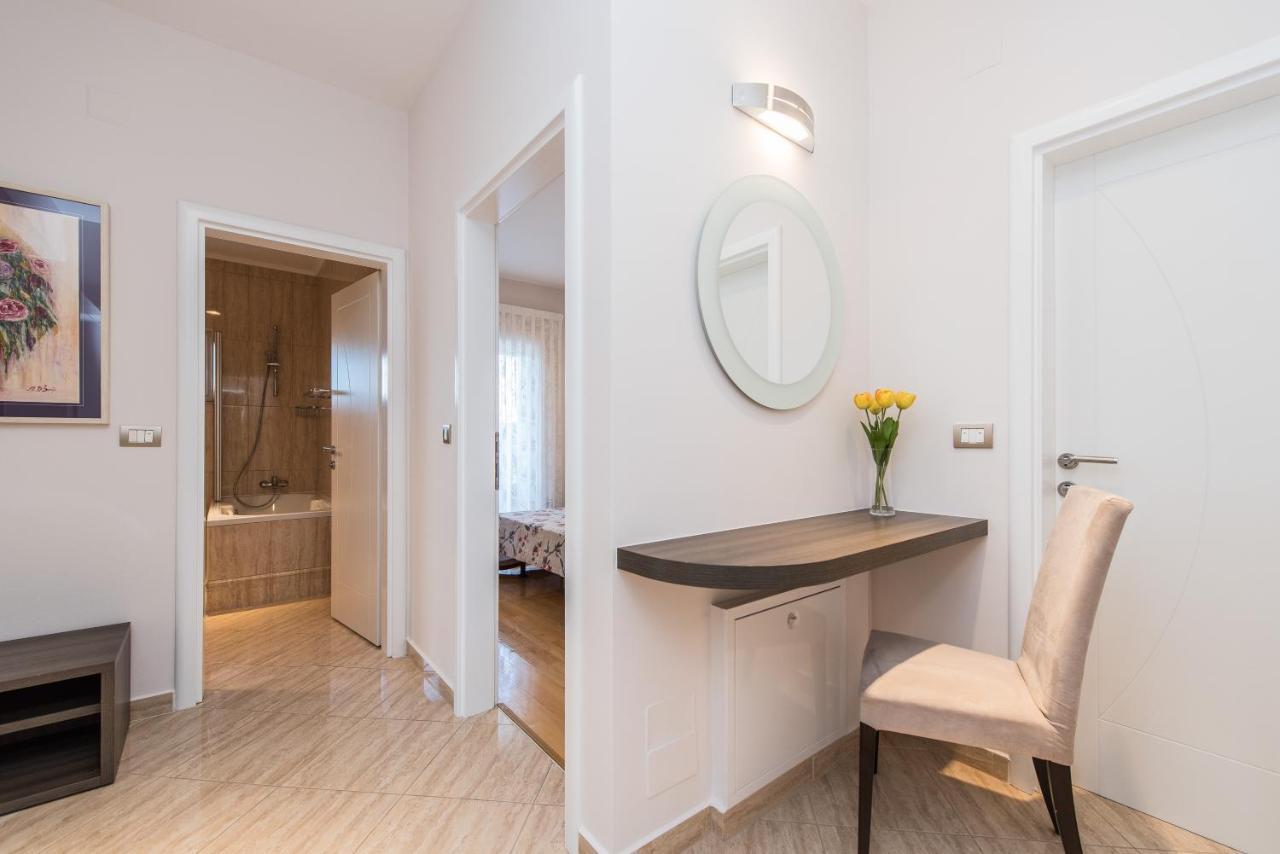 Kings View Sarkic Apartment Novalja Ngoại thất bức ảnh