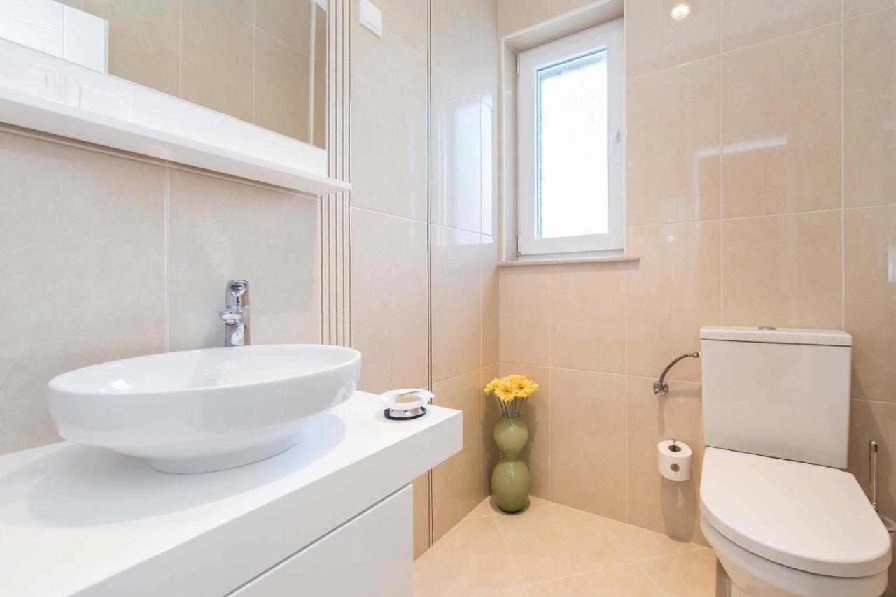 Kings View Sarkic Apartment Novalja Ngoại thất bức ảnh