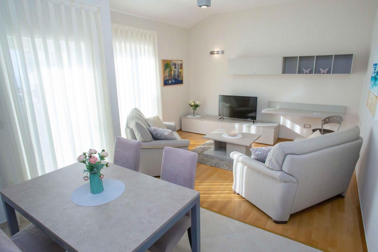 Kings View Sarkic Apartment Novalja Ngoại thất bức ảnh