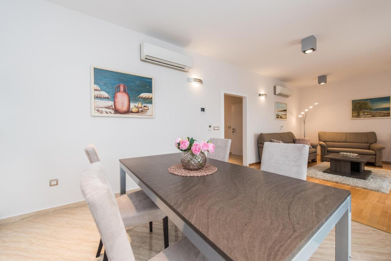 Kings View Sarkic Apartment Novalja Ngoại thất bức ảnh