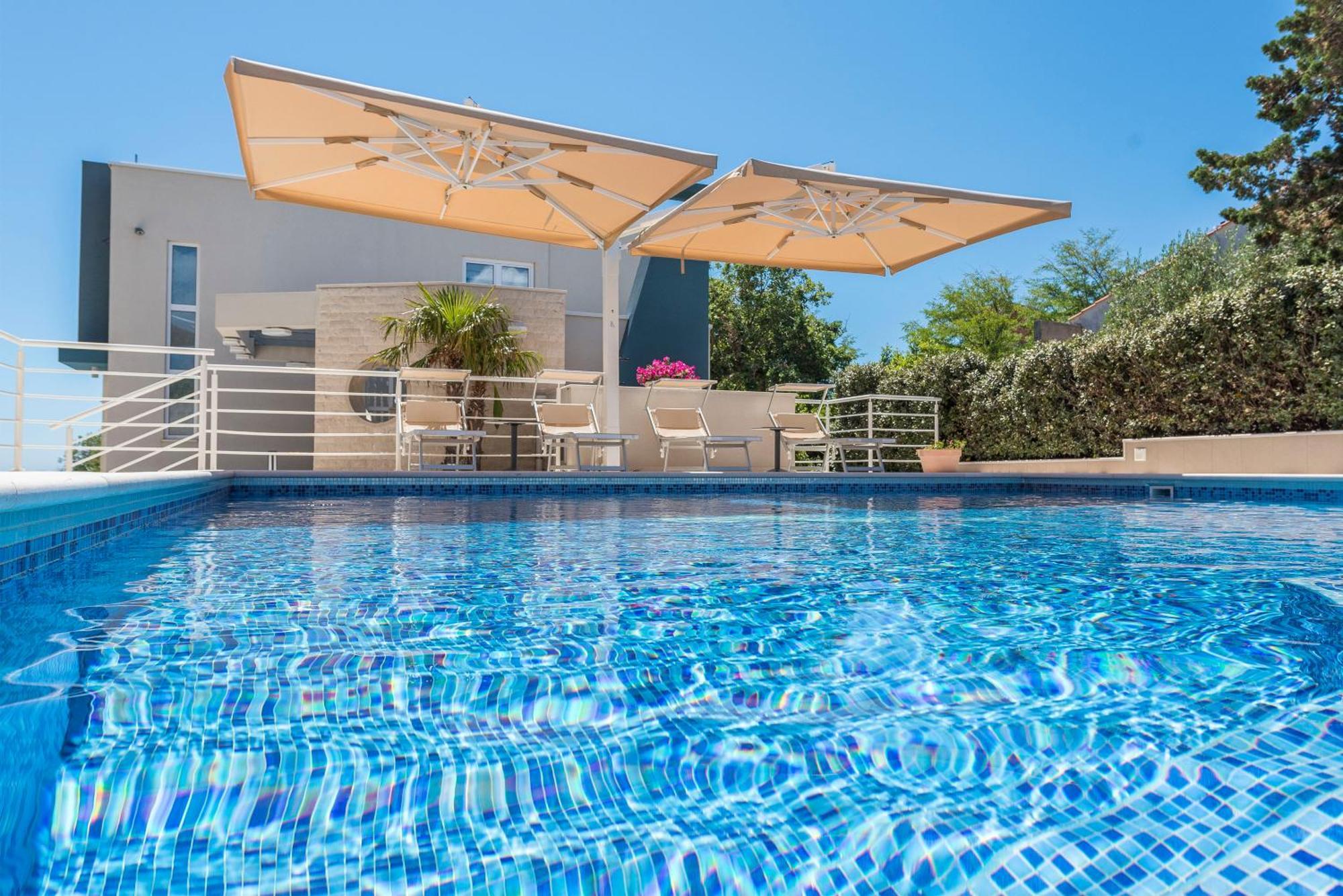 Kings View Sarkic Apartment Novalja Ngoại thất bức ảnh
