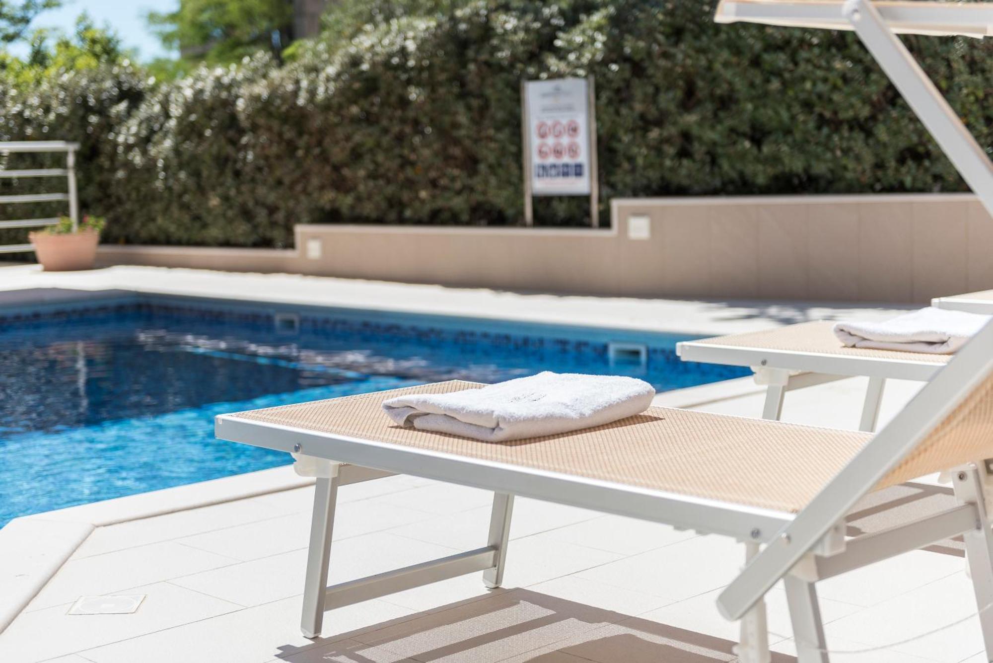 Kings View Sarkic Apartment Novalja Ngoại thất bức ảnh