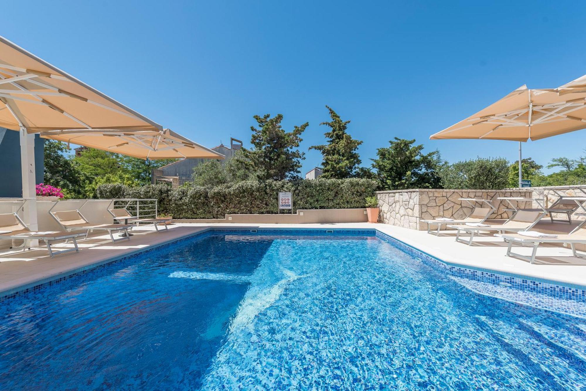 Kings View Sarkic Apartment Novalja Ngoại thất bức ảnh
